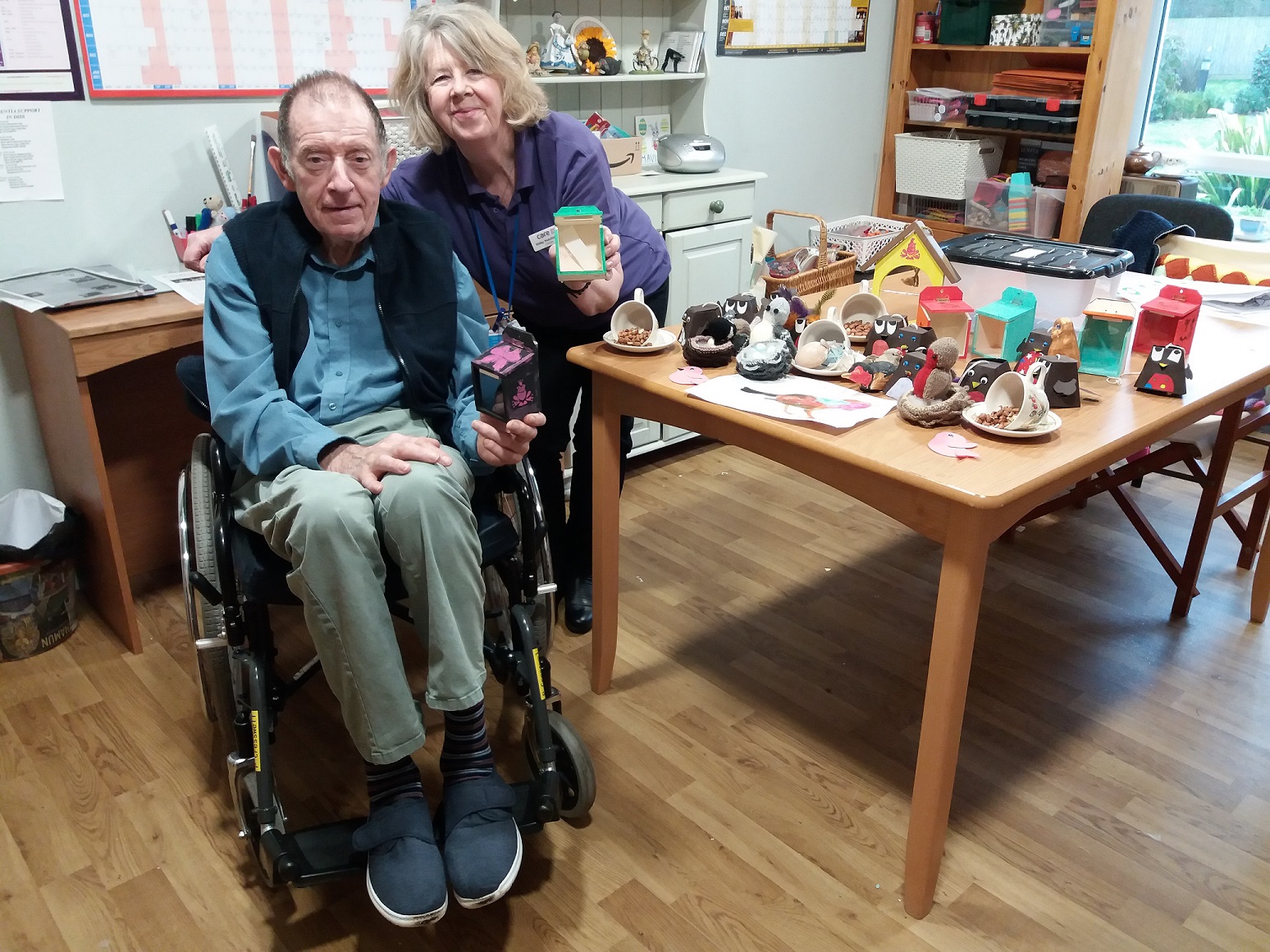 Eye care home residents take birdwatch weekend to the ‘nest’ level